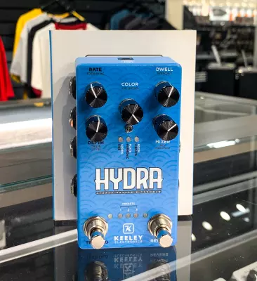 Keeley - Hydra Stereo Reverb & Tremolo Pedal 2